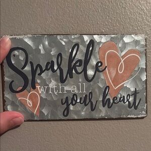 NWT Heart Wall Decor Sign